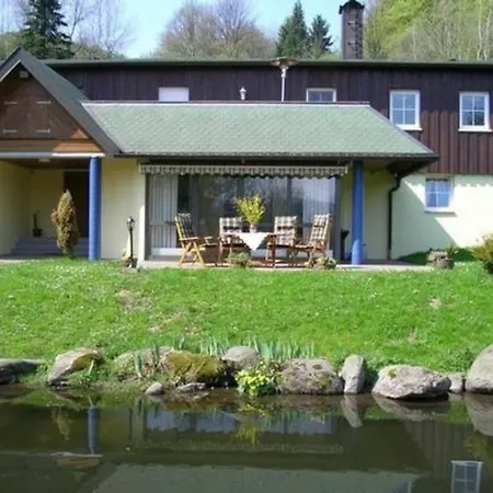 Komfortable In Mit Grossem Balkon