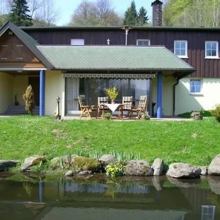 Komfortable In Mit Grossem Balkon *