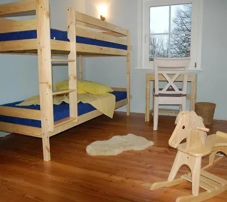 Komfortable In Mit Grossem Balkon